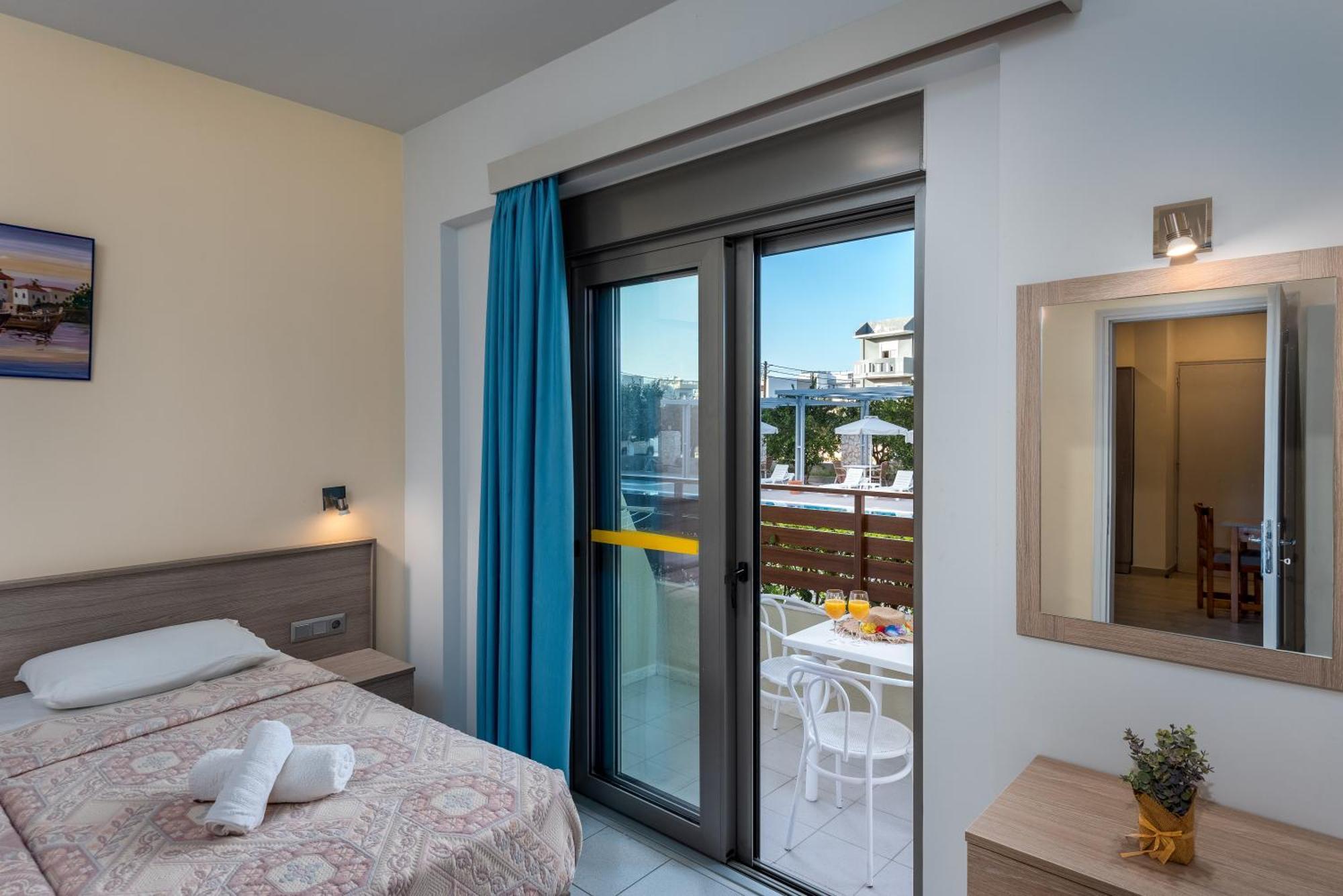 יאליסוס Ilyssion Holidays Hotel חדר תמונה